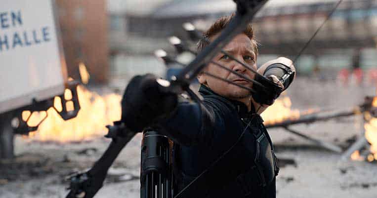 Jeremy Renner em Capitão América: Guerra Civil (2016)