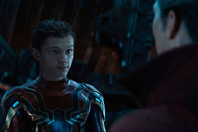 Tom Holland (Homem-Aranha) e Benedict Cumberbatch (Doutor Estranho) em Vingadores: Guerra Infinita (2018)