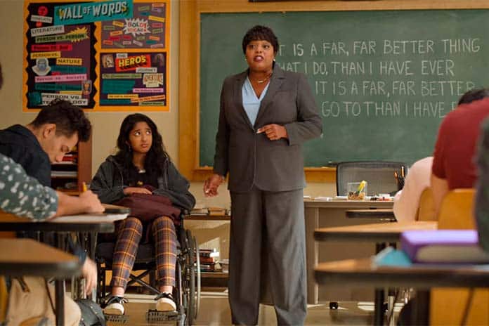 Devi de cadeira de rodas Eu Nunca (Netflix)