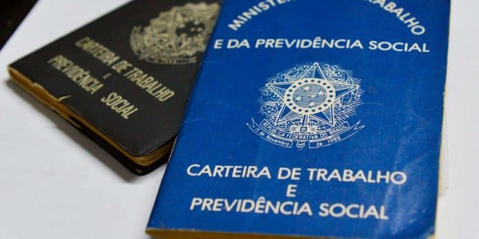 Carteira de Trabalho e Previdência Social