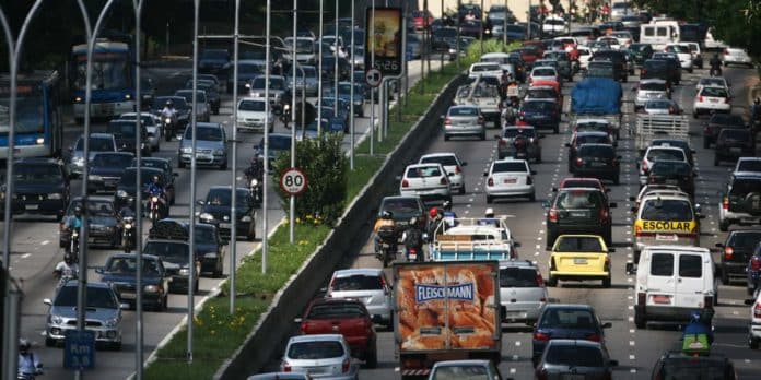 Trânsito em SP - Av. 23 de Maio